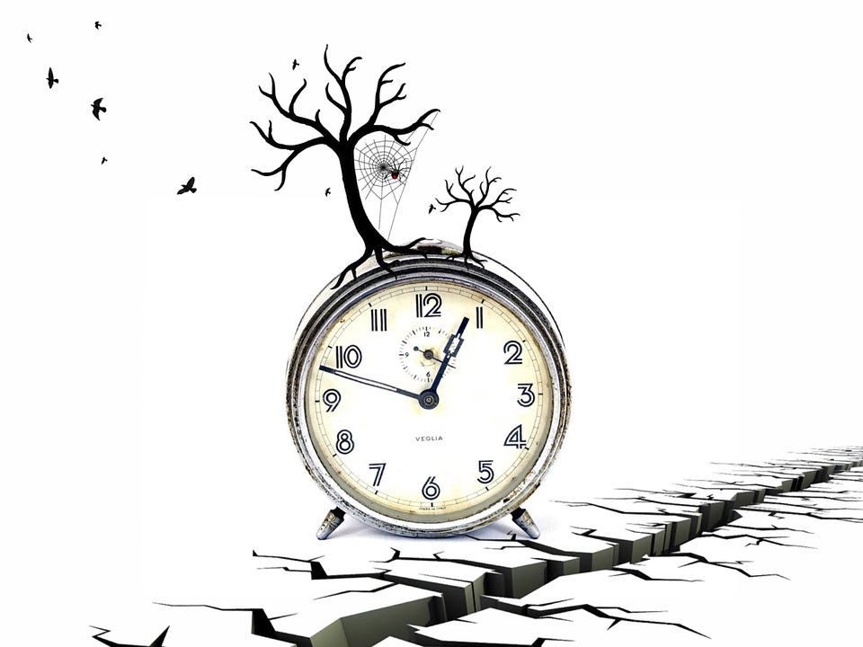 clock-474128_960_720